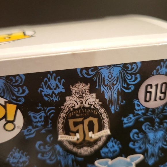 Disney The Haunted Mansion Mansion Groundskeeper Box Lunch Exclusive Funko Pop - Picture 8 of 9